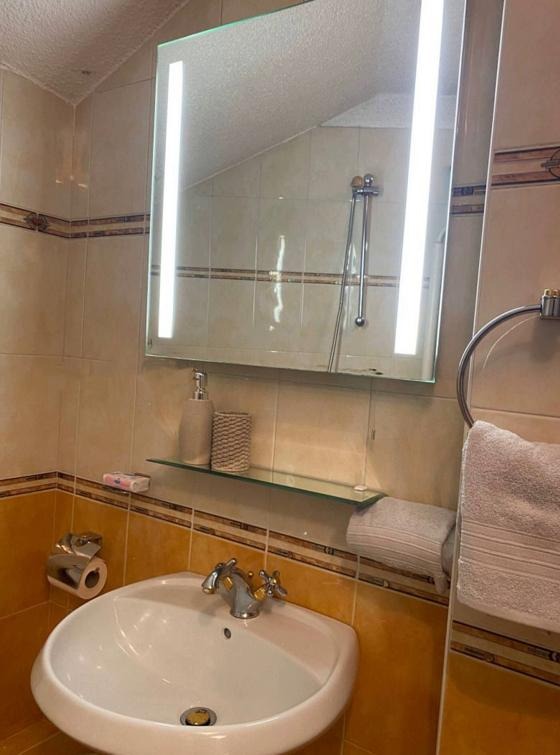 Дава под наем 2-СТАЕН, гр. София, Център, снимка 6 - Апартаменти - 52465125