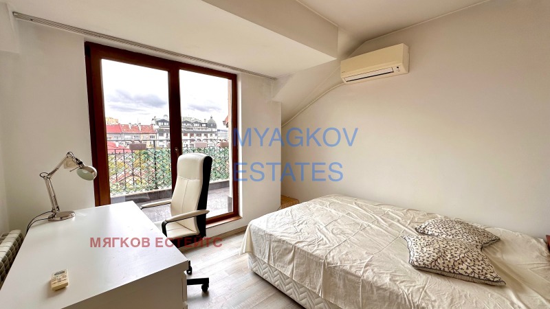 Zu vermieten  2 Schlafzimmer Sofia , Zentar , 85 qm | 12713841 - Bild [8]