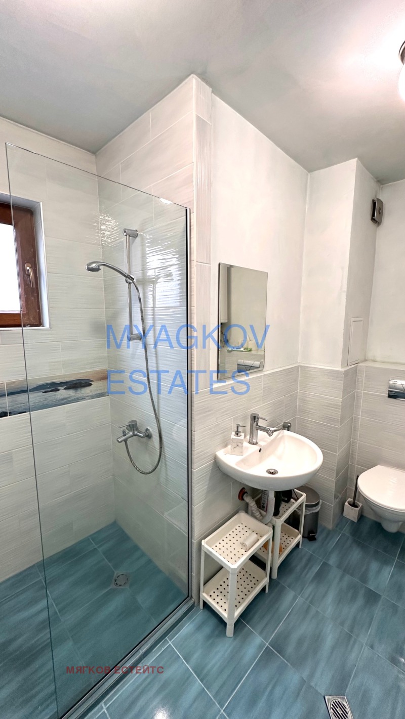 Zu vermieten  2 Schlafzimmer Sofia , Zentar , 85 qm | 12713841 - Bild [11]