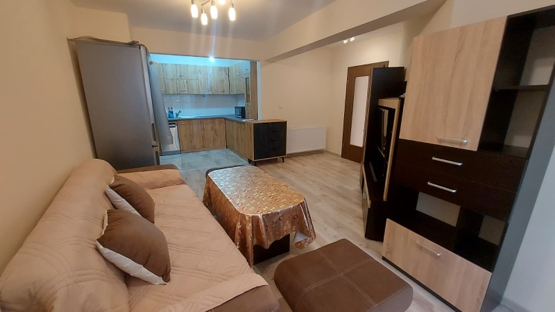 Дава под Наем 3-СТАЕН в град Хасково, Училищни - 90 кв.м / 500 € » 977.92 лв., ИМОТИ-МИРА