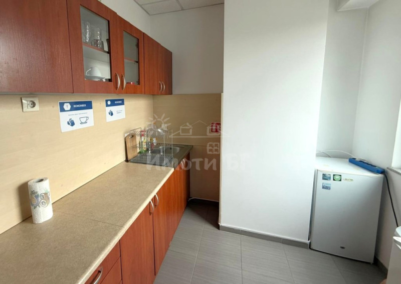 Do wynajęcia  Biuro Sofia , Geo Milew , 413 mkw | 34504759 - obraz [5]