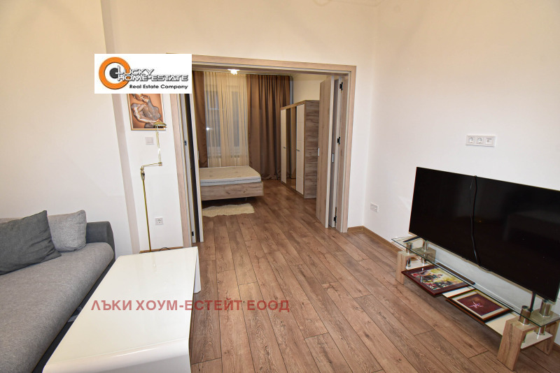 Дава под наем 2-СТАЕН, гр. София, Център, снимка 5 - Апартаменти - 53323691