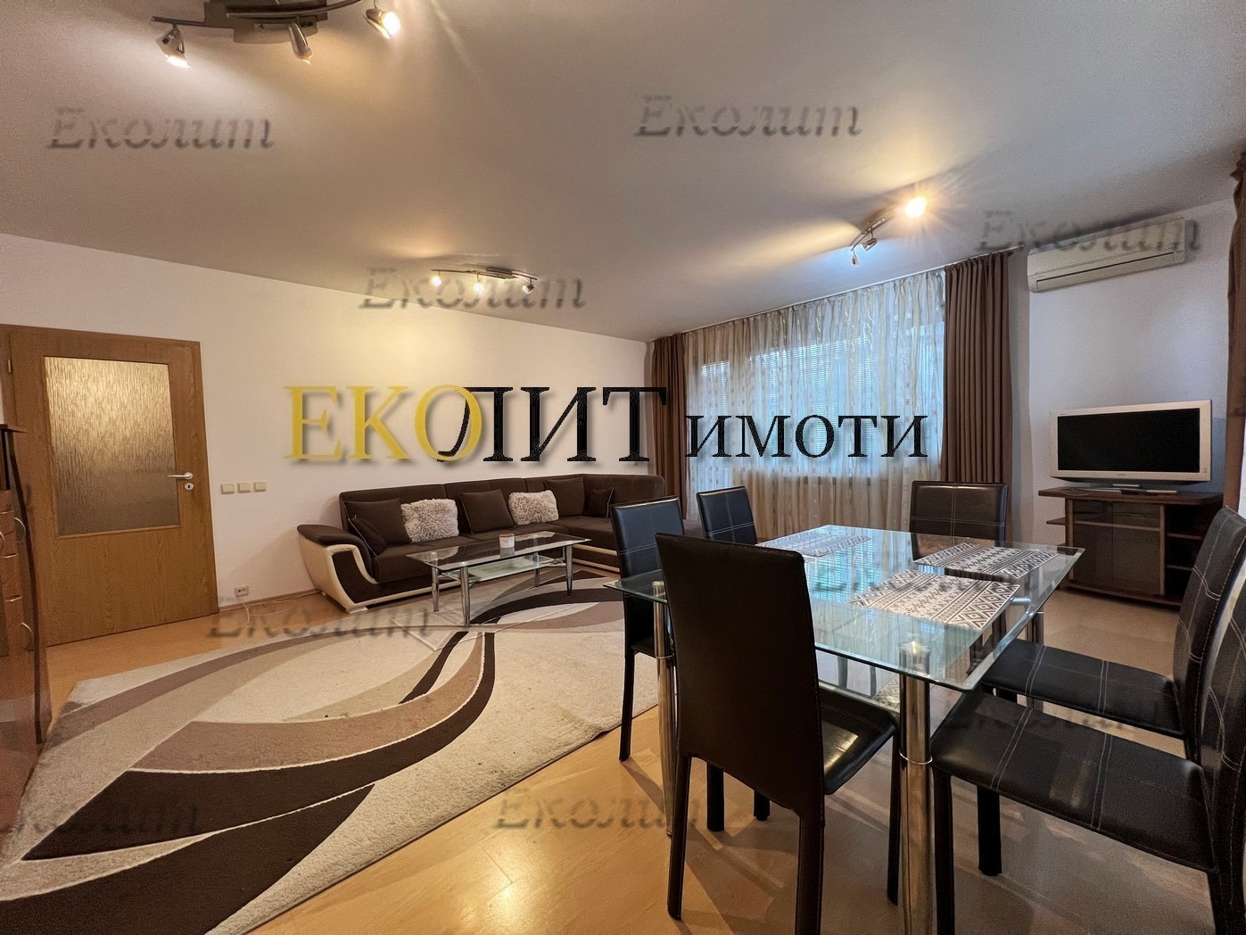 Дава под наем 3-СТАЕН, гр. София, Център, снимка 3 - Апартаменти - 54352152