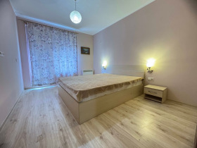 1 Schlafzimmer Zentar, Burgas 6