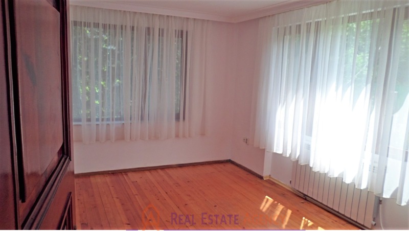 För uthyrning  Hus Sofia , v.z.Belovodski pat , 220 kvm | 50888649 - bild [15]
