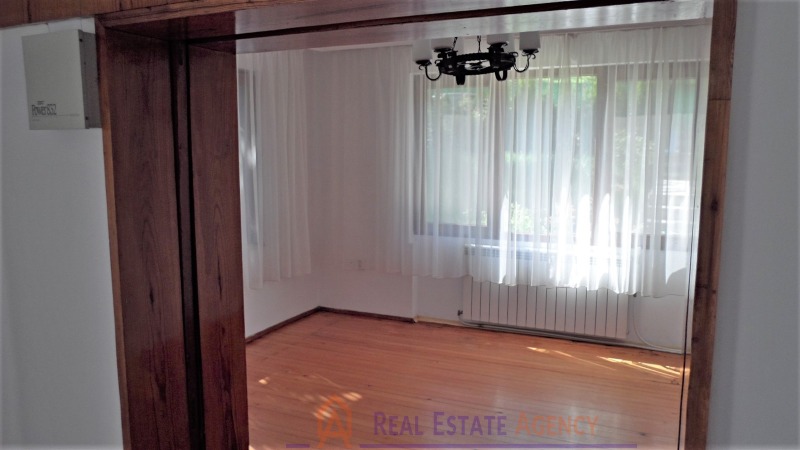 För uthyrning  Hus Sofia , v.z.Belovodski pat , 220 kvm | 50888649 - bild [7]