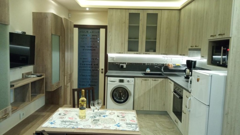 Дава под Наем 2-СТАЕН в град Варна, Център - 50 кв.м / 720 € » 1 408.20 лв.