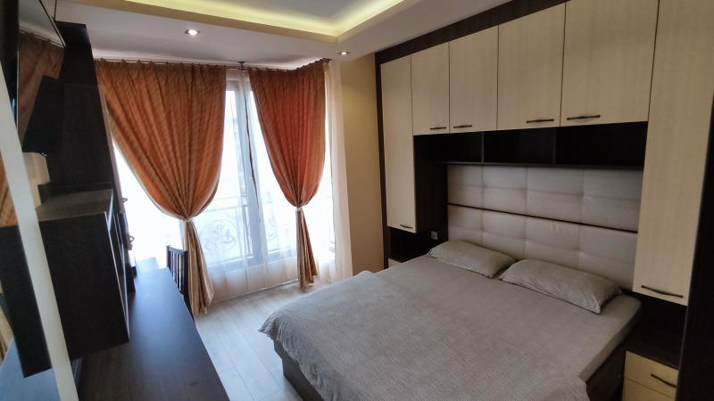 Дава под наем 2-СТАЕН, гр. Варна, Център, снимка 4 - Апартаменти - 52782291