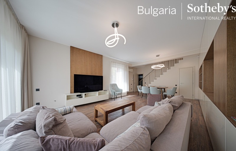 Дава под Наем КЪЩА в град София, в.з.Киноцентъра - 160 кв.м / 2 900 € » 5 671.91 лв., БЪЛГАРИЯ СОТБИС ИНТЕРНЕШЪНЪЛ РИЪЛТИ