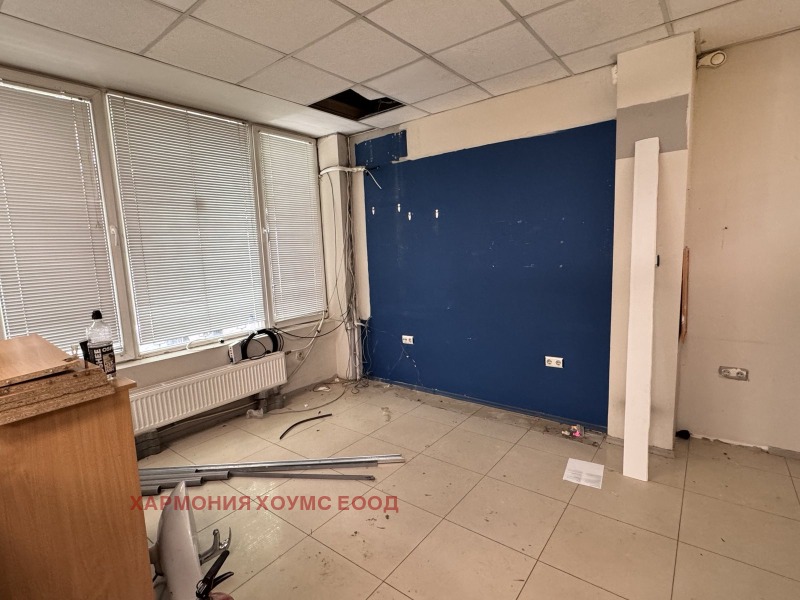 Te huur  Kantoor Sofia , Suchata reka , 170 m² | 85932143 - afbeelding [16]