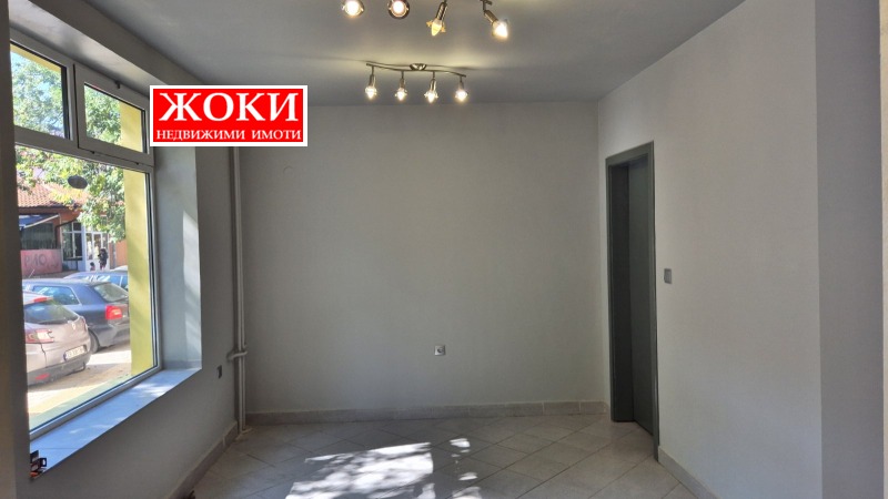 Do wynajęcia  Sklep Pernik , Centar , 38 mkw | 85402418 - obraz [2]