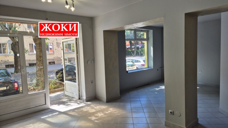 Do wynajęcia  Sklep Pernik , Centar , 38 mkw | 85402418