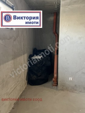 Гараге Зона Б, Велико Тарново 2