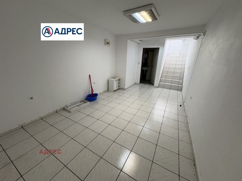 Дава под наем МАГАЗИН, гр. Варна, Център, снимка 10 - Магазини - 53001502