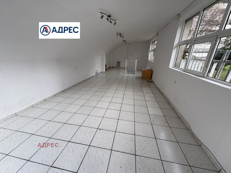 Дава под наем МАГАЗИН, гр. Варна, Център, снимка 4 - Магазини - 53001502