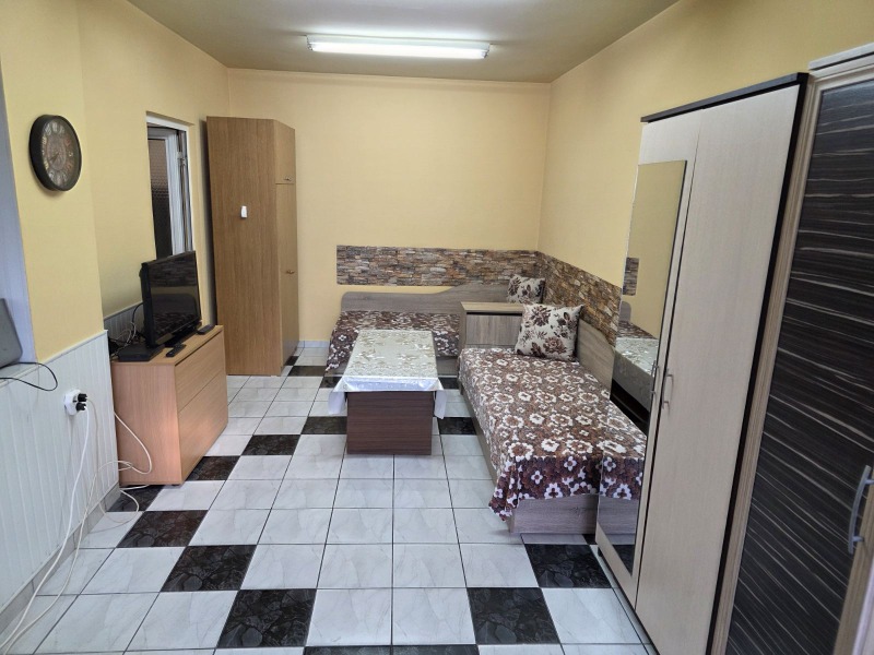 Kiadó  Stúdió Plovdiv , Kamenica 2 , 40 négyzetméter | 42274391 - kép [4]