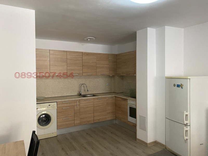 Дава под наем 2-СТАЕН, гр. Пловдив, Каменица 1