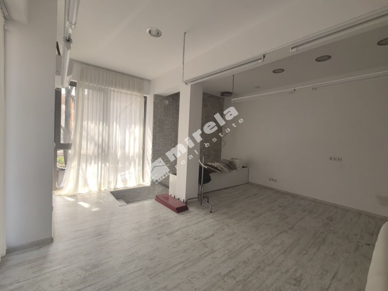 Дава под наем  Офис град Ямбол , Център , 70 кв.м | 29144899 - изображение [2]
