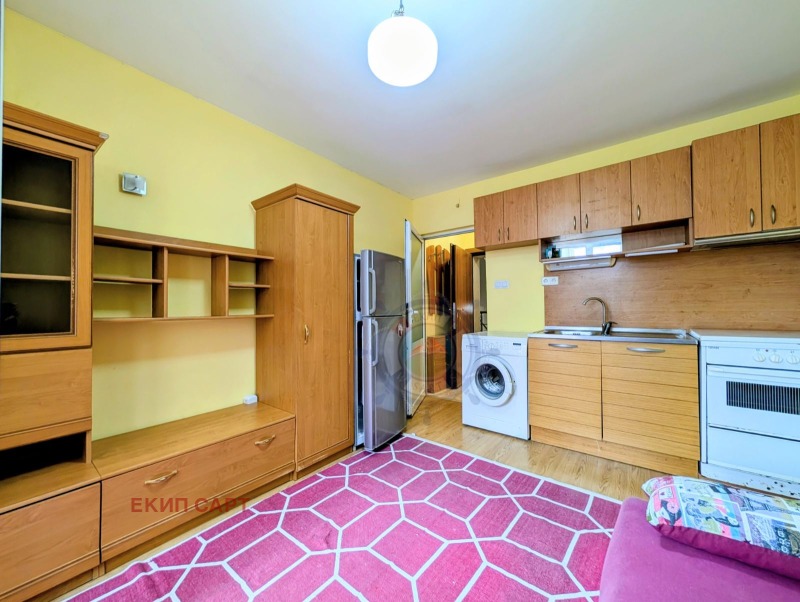 Дава под наем 1-СТАЕН, гр. Варна, Централна поща