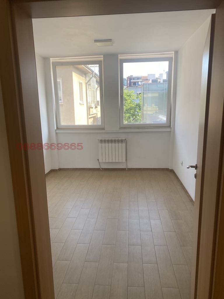 För uthyrning  Kontor Sofia , Centar , 15 kvm | 56327162 - bild [4]