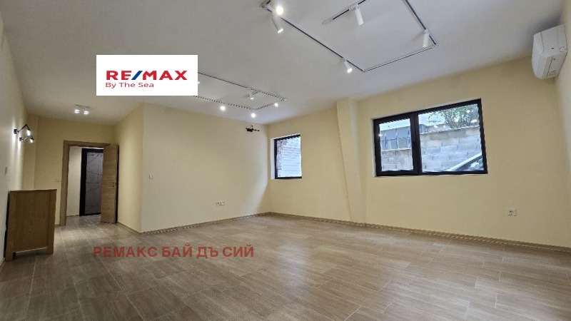 De inchiriat  Birou Varna , Țentâr , 66 mp | 73646969 - imagine [2]