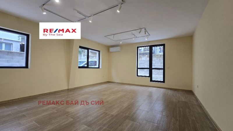 De inchiriat  Birou Varna , Țentâr , 66 mp | 73646969