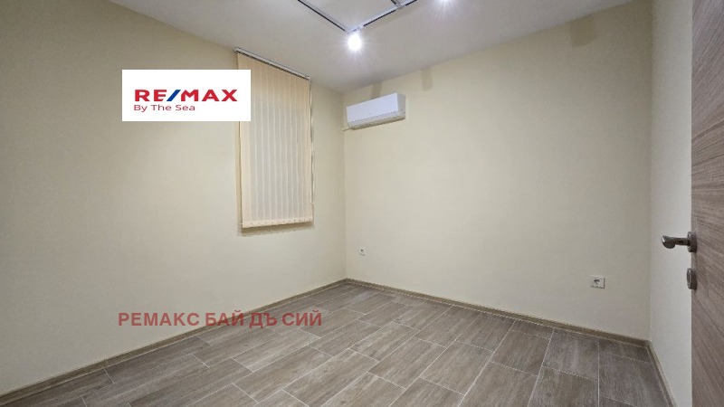 De inchiriat  Birou Varna , Țentâr , 66 mp | 73646969 - imagine [7]