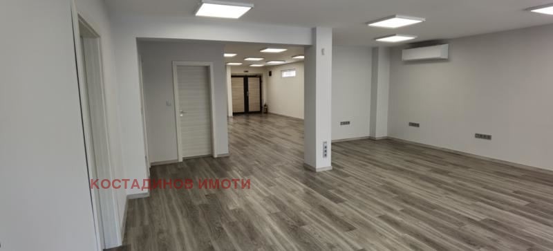 Дава под наем ОФИС, гр. Пловдив, Център, снимка 2 - Офиси - 54034488