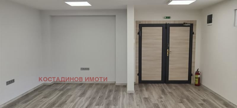 Дава под наем ОФИС, гр. Пловдив, Център, снимка 5 - Офиси - 54034488
