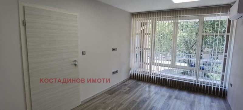 Дава под наем ОФИС, гр. Пловдив, Център, снимка 9 - Офиси - 54034488