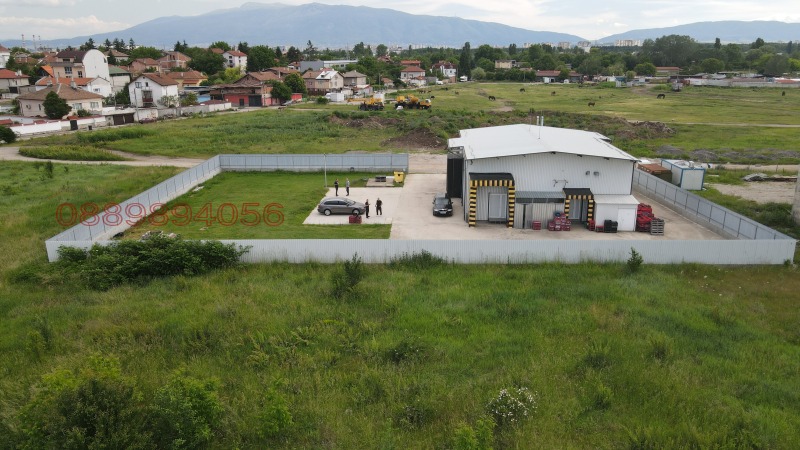 Kiadó  Ipari épület Sofia , Ilijanci , 300 négyzetméter | 84221807 - kép [2]
