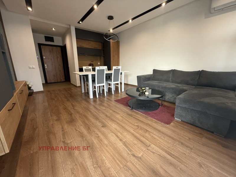 В оренду  1 спальня София , Студентски град , 70 кв.м | 33900081