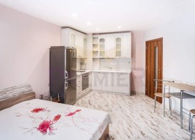 Studio Grand Mol, Varna 1