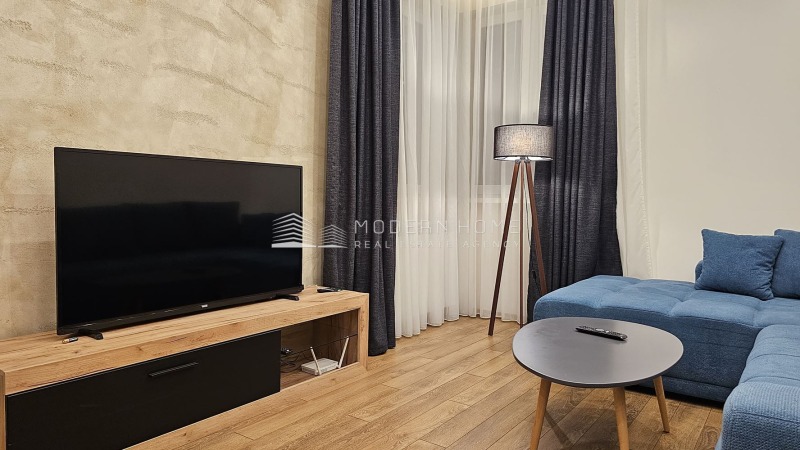 Zu vermieten  1 Schlafzimmer Sofia , Zentar , 70 qm | 31752787 - Bild [2]