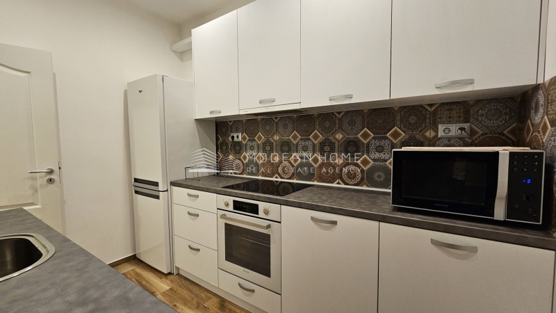 Zu vermieten  1 Schlafzimmer Sofia , Zentar , 70 qm | 31752787 - Bild [16]