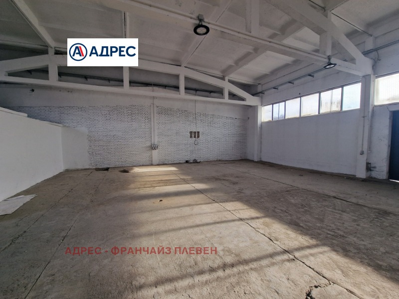 For Rent  Storage Pleven , Industrialna zona , 1500 sq.m | 29532829