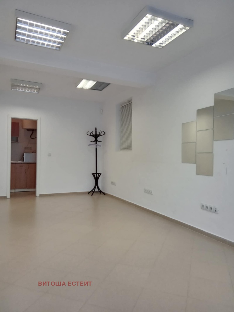 Дава под Наем ОФИС в град София, Зона Б-5 - 42 кв.м / 420 € » 821.45 лв., ВИТОША ЕСТЕЙТ