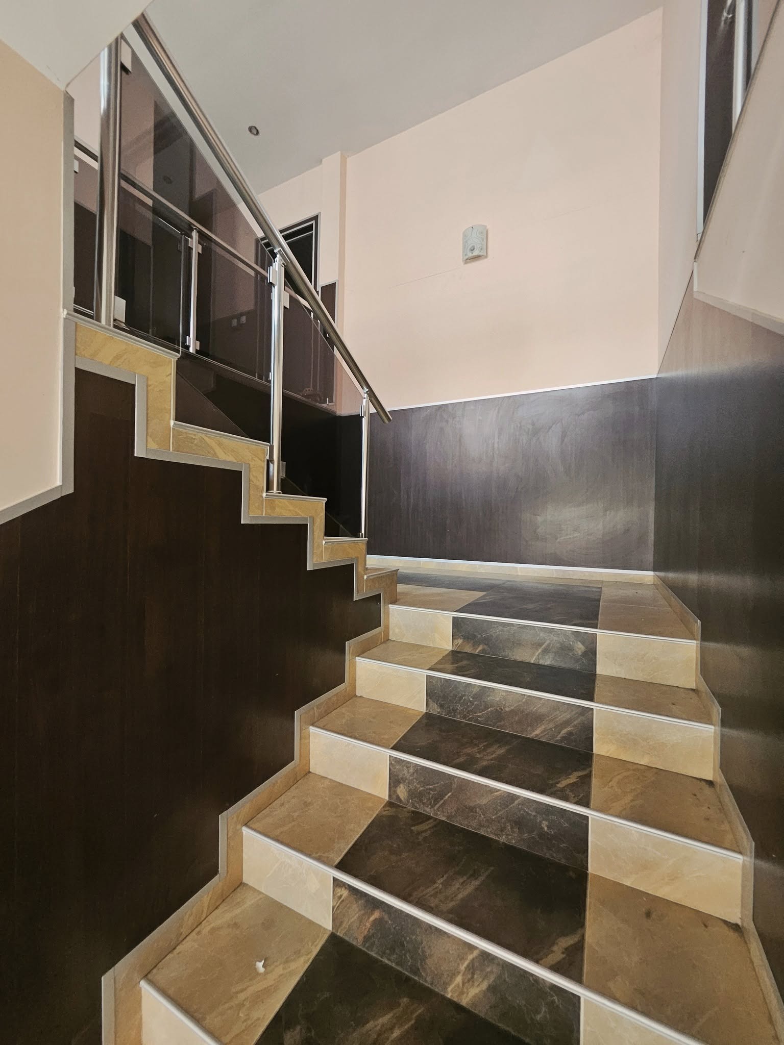 Дава под Наем МНОГОСТАЕН | Imot.bg — изображение 3