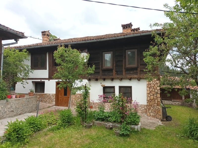 Para alugar  Andar da casa região Sófia , Koprivchtchica , 72 m² | 83259001