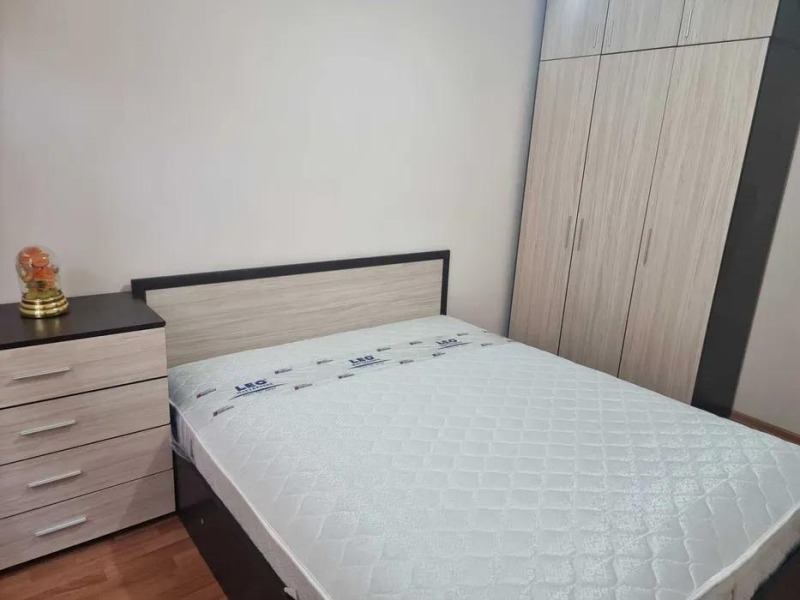 Дава под наем 3-СТАЕН, гр. Варна, Център, снимка 3 - Апартаменти - 52411669