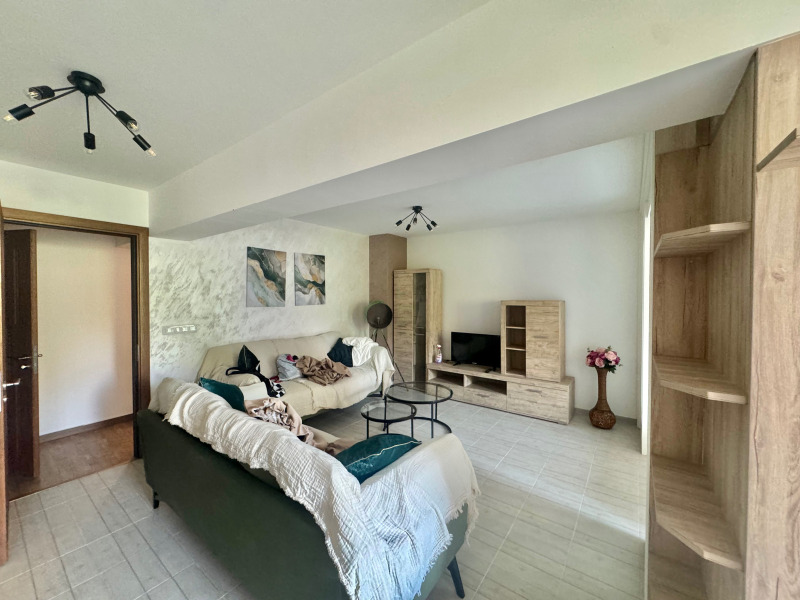 For Rent  3 bedroom Sofia , Tsentar , 104 sq.m | 50692145 - image [2]