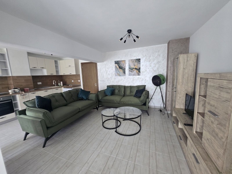Da affittare  3 camere da letto Sofia , Tsentar , 104 mq | 50692145