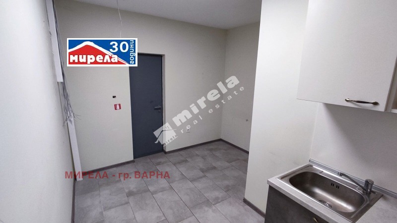 Дава под наем МАГАЗИН, гр. Варна, Автогара, снимка 10 - Магазини - 52288369