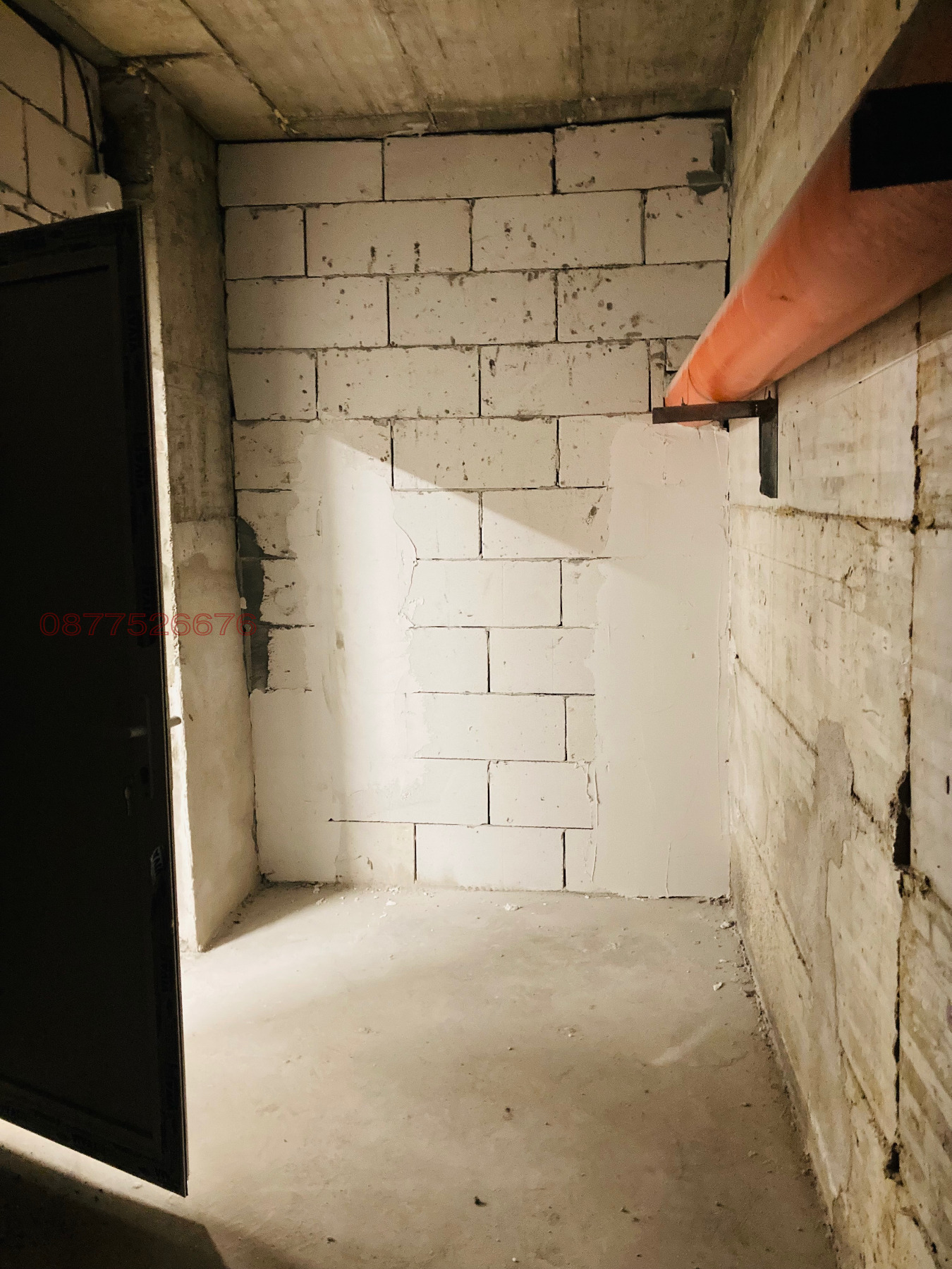 Дава под наем ГАРАЖ, ПАРКОМЯСТО, гр. Пазарджик, Идеален център, снимка 9 - Гаражи и паркоместа - 53729897