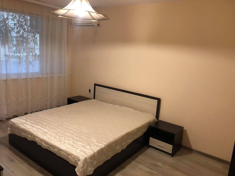 En renta  2 dormitorios Burgas , Tsentar , 92 metros cuadrados | 96873431 - imagen [3]