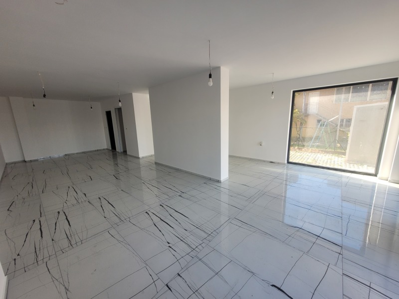 K pronájmu  Kancelář Šumen , 5-ti polk , 60 m2 | 30268446 - obraz [4]