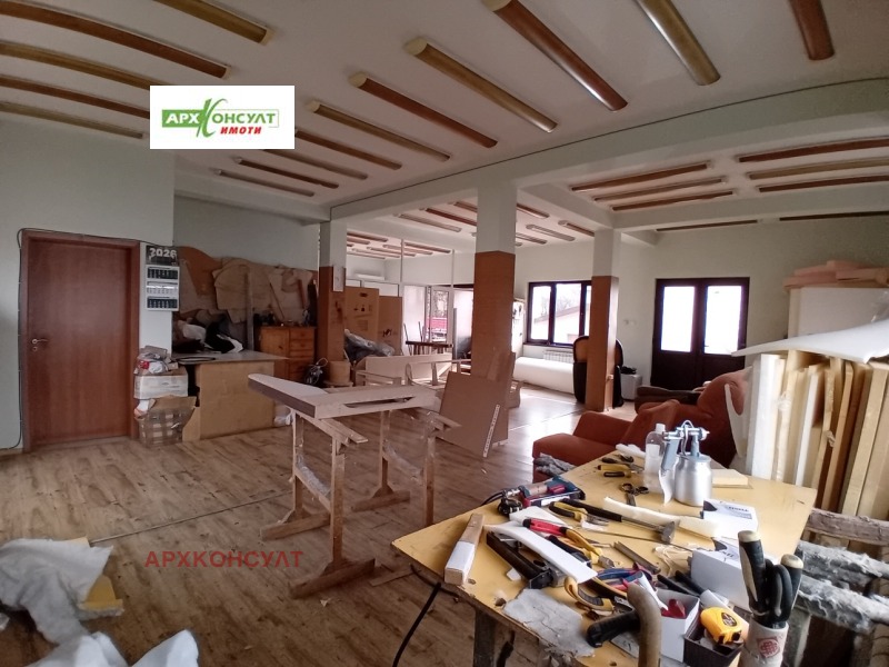 Дава под наем СКЛАД, гр. София, Требич