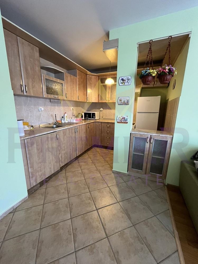 Дава под наем 4-СТАЕН, гр. Варна, Център, снимка 2 - Апартаменти - 52647209