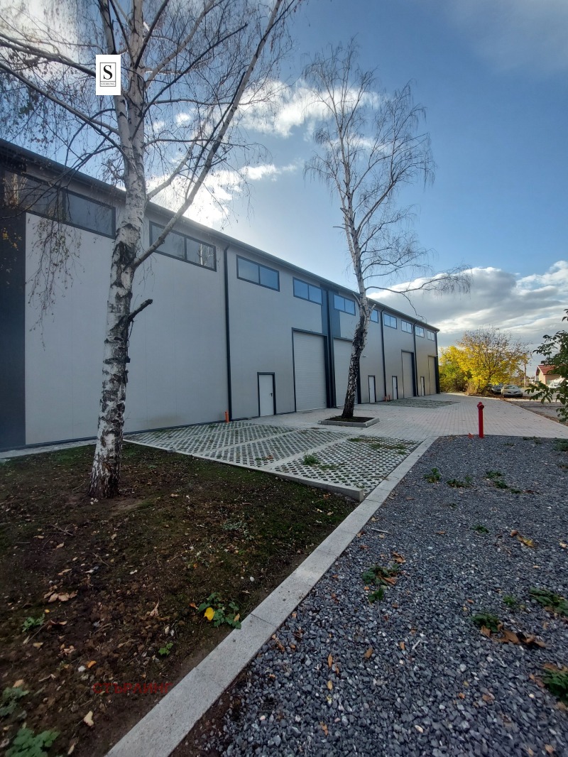 Дава под наем ПРОМ. ПОМЕЩЕНИЕ, гр. Елин Пелин, област София област