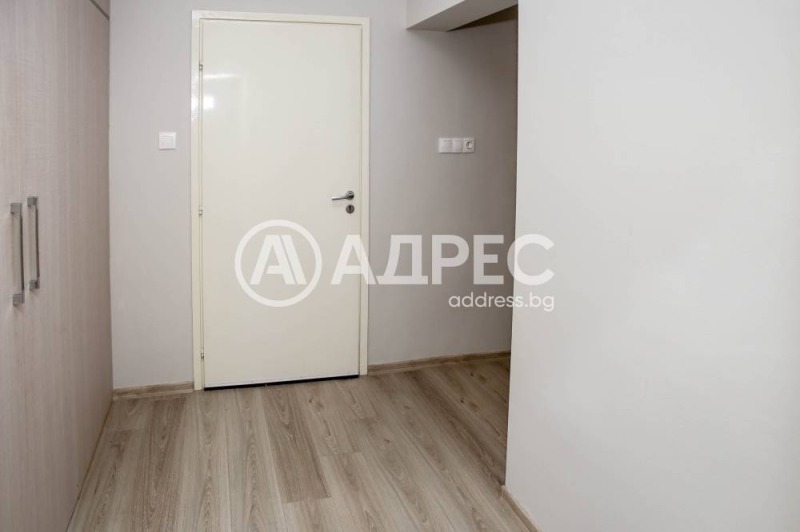 Kiralık  1 yatak odası Sofia , Centar , 85 metrekare | 48259137 - görüntü [12]